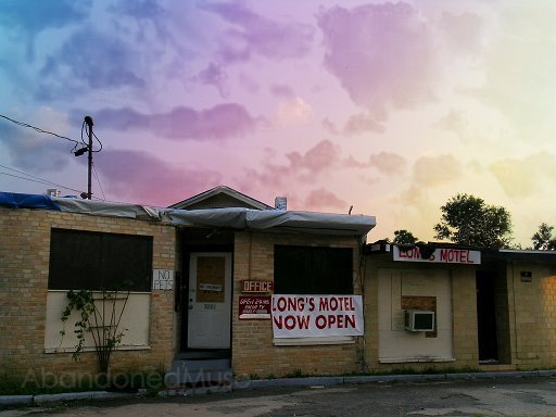 longs motel2.jpg